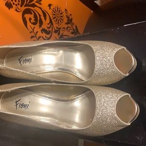 Violet & red poppy open toe wedge Clearance